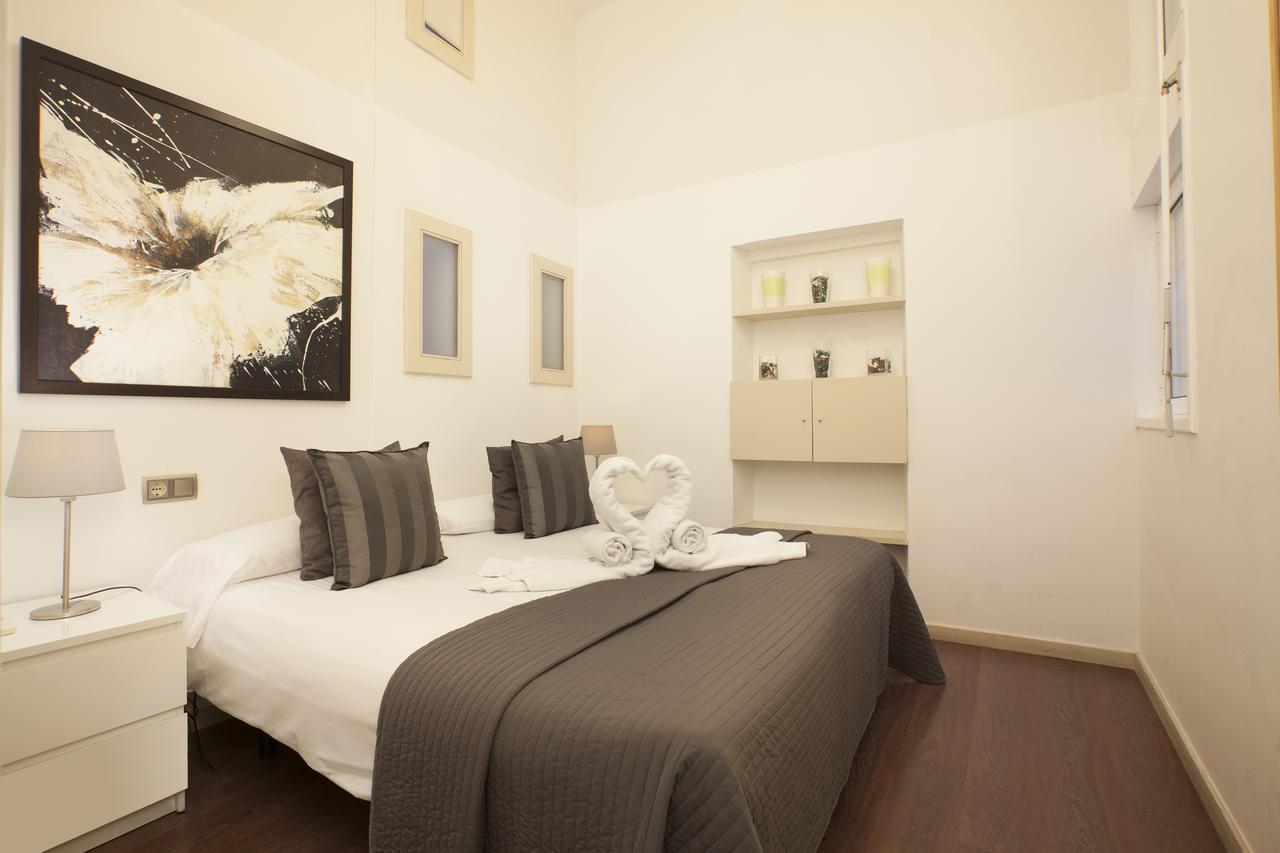 Rent Top Apartments Near Plaza De Catalunya Barcelona Bagian luar foto