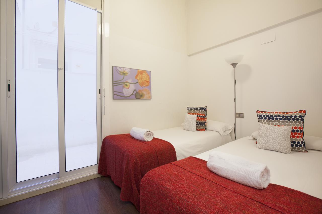 Rent Top Apartments Near Plaza De Catalunya Barcelona Bagian luar foto