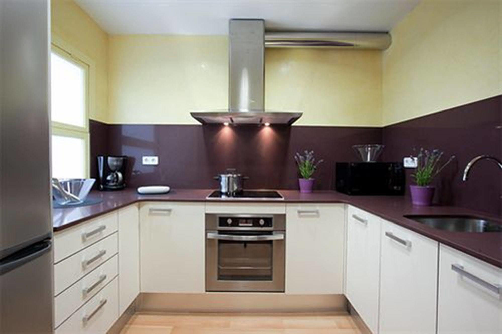 Rent Top Apartments Near Plaza De Catalunya Barcelona Bagian luar foto