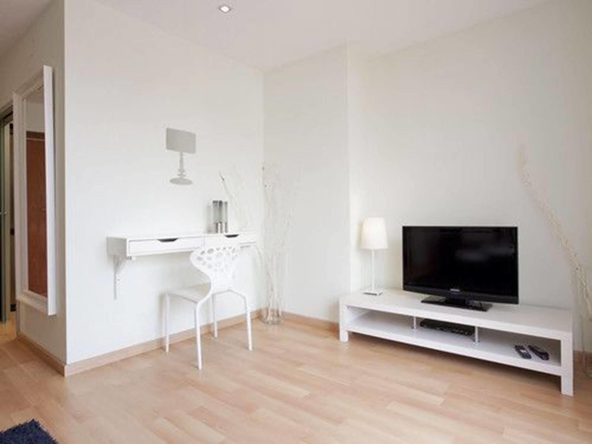 Rent Top Apartments Near Plaza De Catalunya Barcelona Bagian luar foto