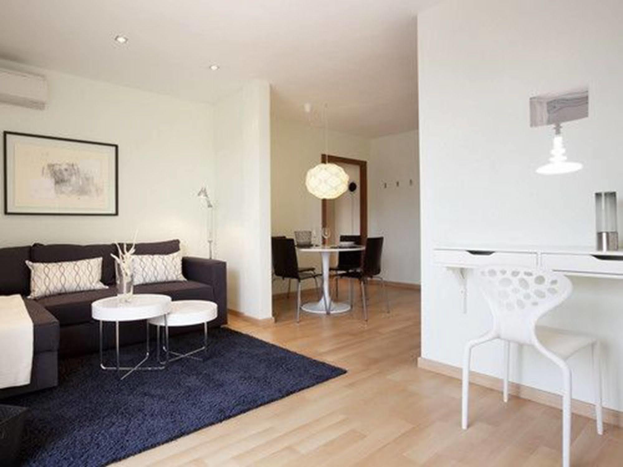 Rent Top Apartments Near Plaza De Catalunya Barcelona Bagian luar foto