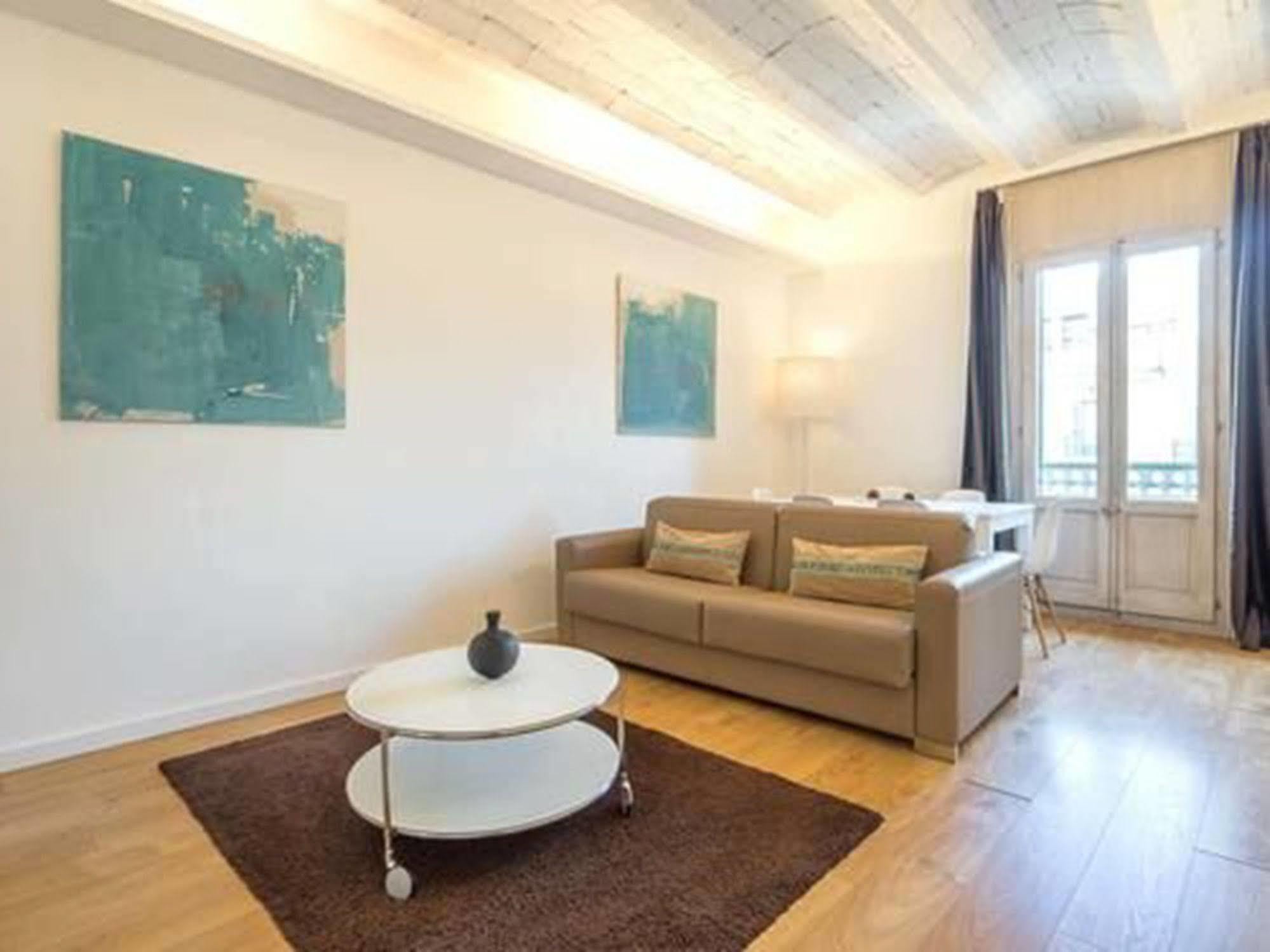 Rent Top Apartments Near Plaza De Catalunya Barcelona Bagian luar foto