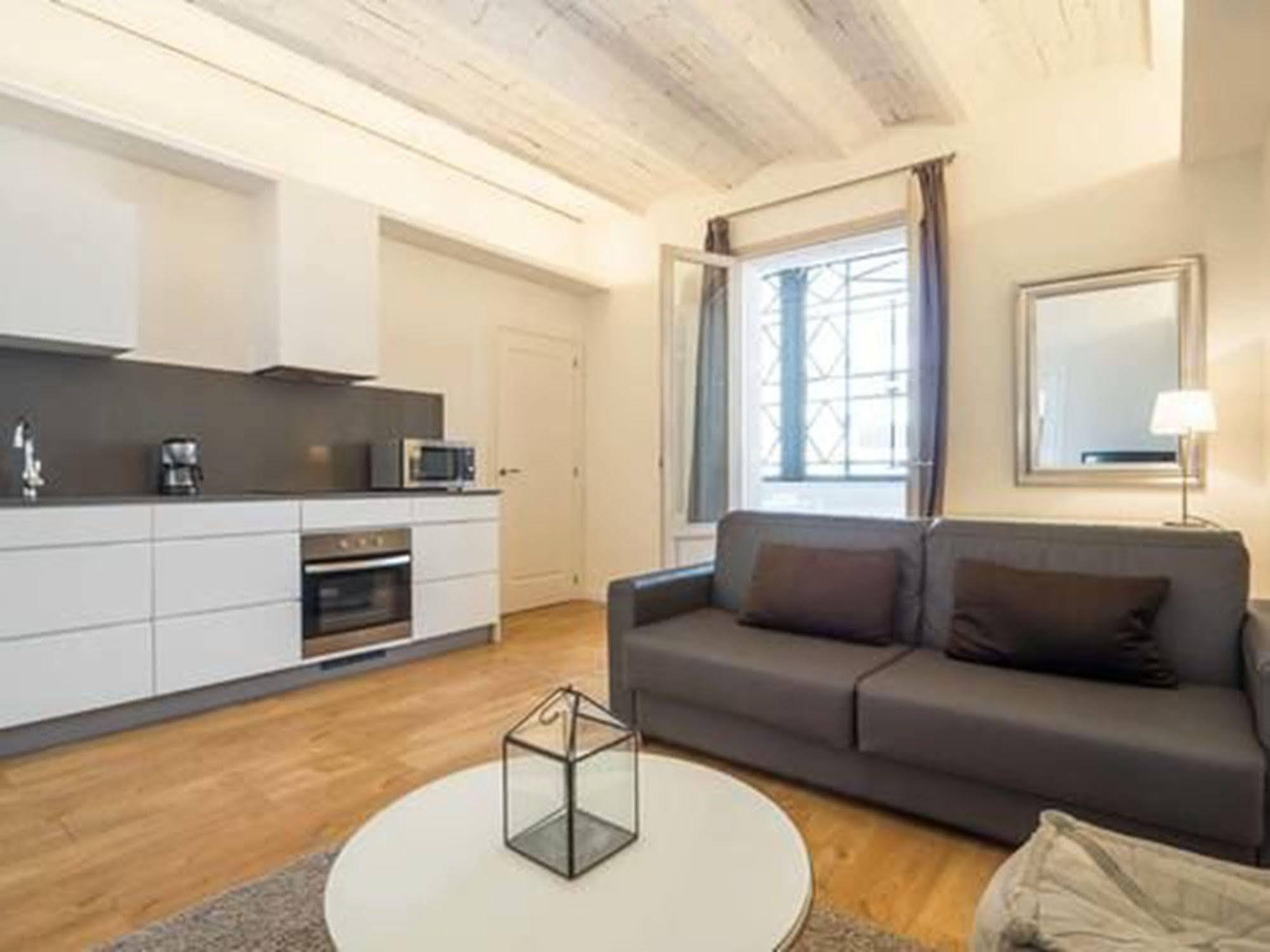Rent Top Apartments Near Plaza De Catalunya Barcelona Bagian luar foto