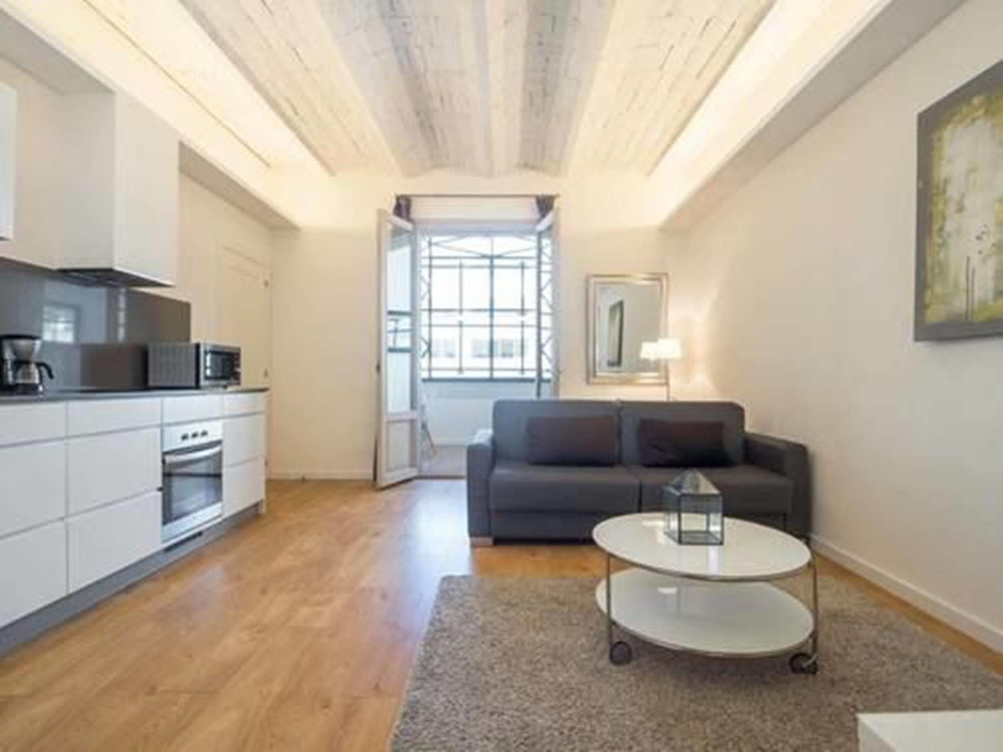 Rent Top Apartments Near Plaza De Catalunya Barcelona Bagian luar foto